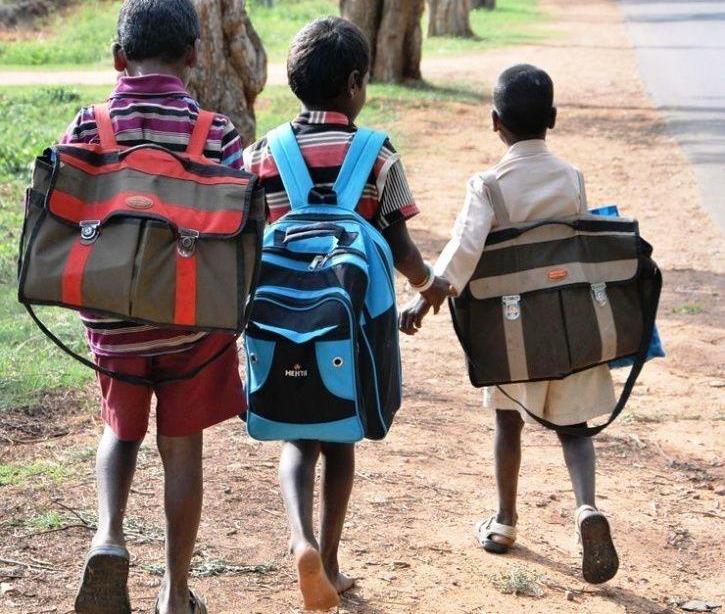 ಅಂಗನವಾಡಿ ಹಿಟ್ಟಿನುಂಡೆ, ಕನ್ನಡ ಶಾಲೆ ಬಾಸುಂಡೆ; ಮರಳಿ ಕರೆಯುತ್ತಿದೆ ಬಾಲ್ಯ…