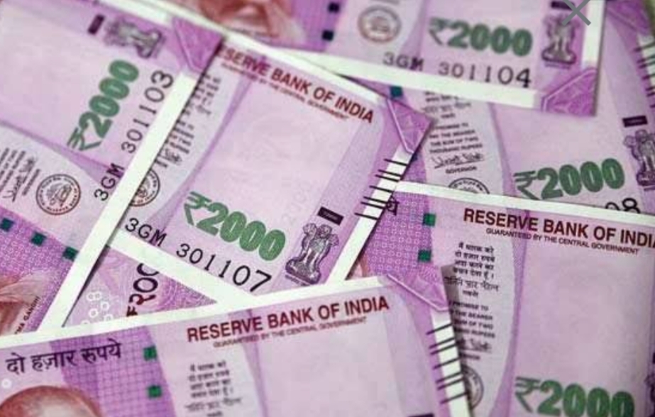 ವಿಧಾನಸೌಧದ ಬಳಿ ದಾಖಲೆ ಇಲ್ಲದ 10 ಲಕ್ಷ ಹಣ ವಶ